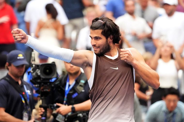 Carlos Alcaraz makes shock admission after beating Wu Yibing at US Open