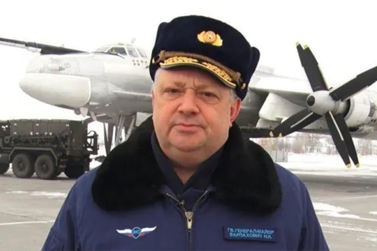 Bulletin world briefing: Russian general in hospital after ‘third assassination attempt’