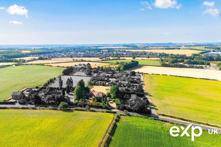 LOOK: Stunning architect-designed countryside Bilsthorpe home on the market for £600,000