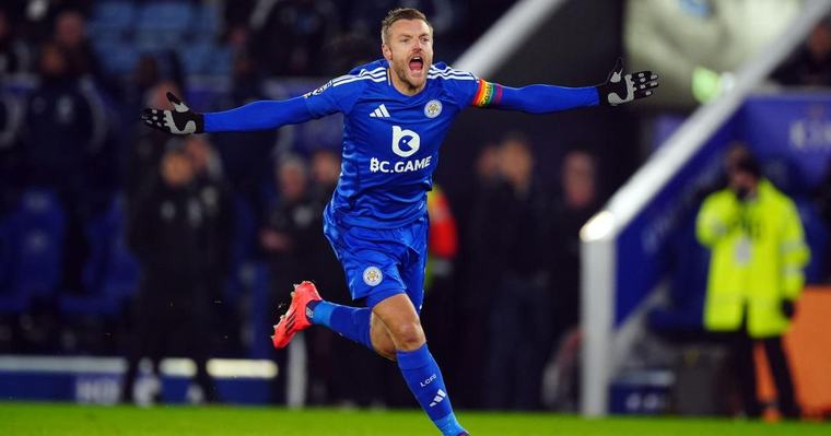 Vardy in line for Burnley debut against Wrexham after signing one-year deal
