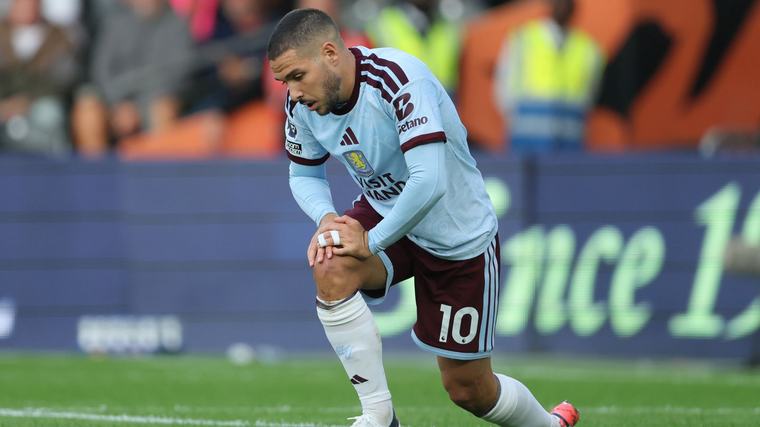 Villa take first point but rue missed chances in Hull stalemate