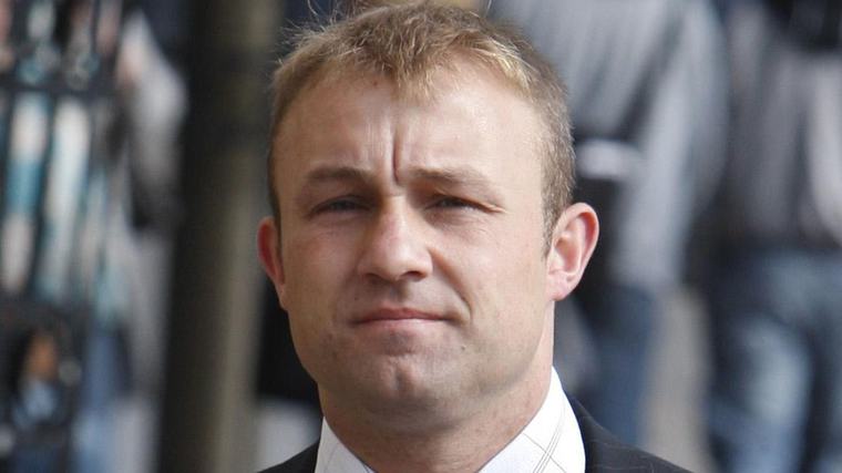 Former soldier who shot waiter in head is to have murder conviction reviewed