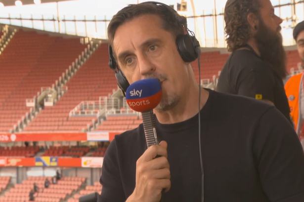 Man Utd news: Marcus Rashford sent transfer message as Gary Neville highlights 'massive mistake'