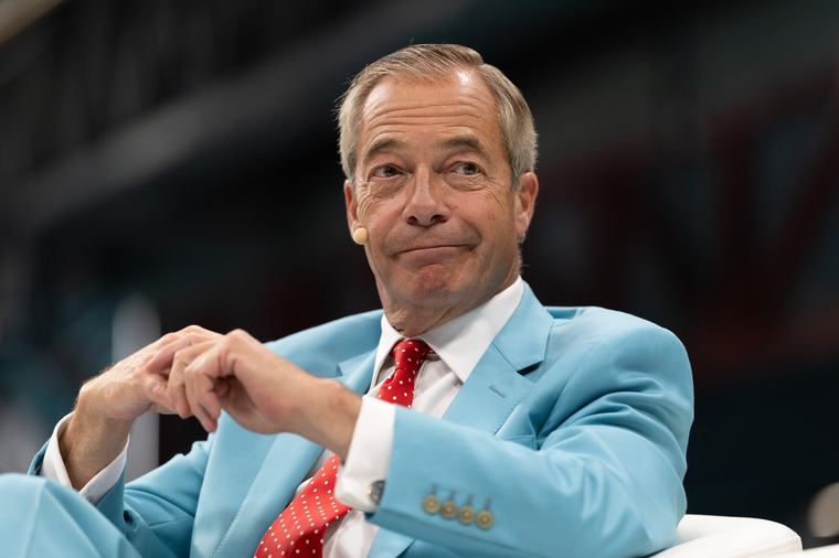 Nigel Farage's family members 'have bank accounts frozen because of their association to him'