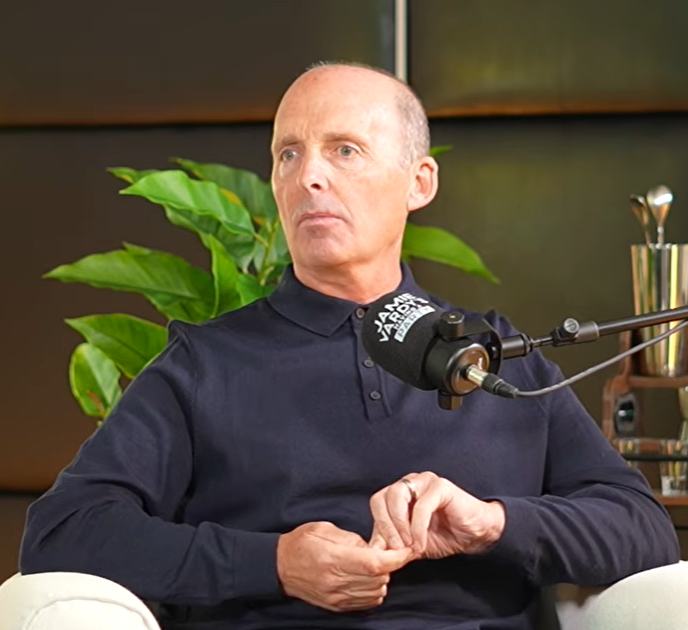 Mike Dean issues statement following backlash to playing 'secret games' while refereeing