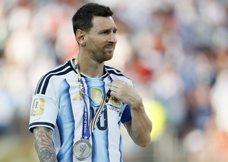 Lionel Messi retires from international football after posting emotional statement