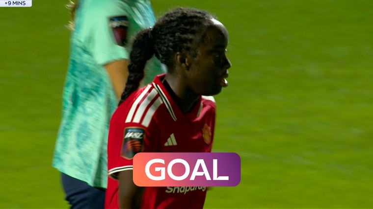 Awujo snatches late consolation goal for Man Utd