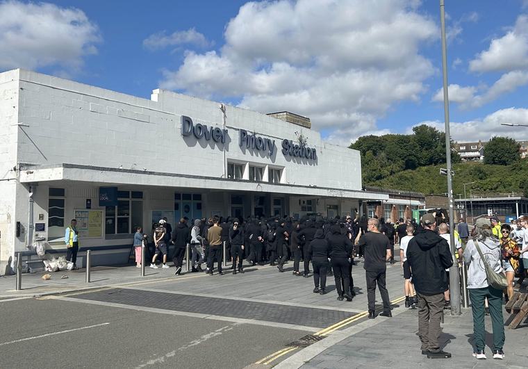 Why are hateful pro-Palestine rallies acceptable and anti-migrant demonstrations not?