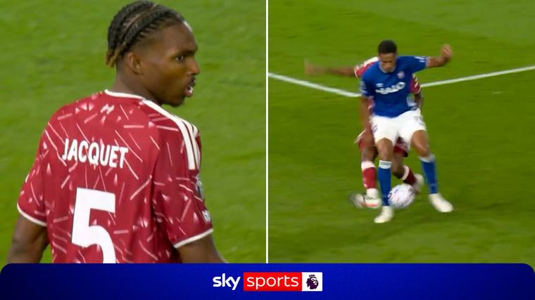 Should Jacquet have been sent off? - 'O'Neil is absolutely furious!'
