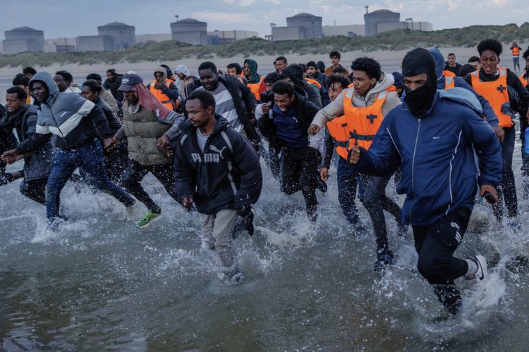 Home Office whistleblower exposes 'massive fraud' as he claims just ONE PER CENT of asylum seekers are genuine